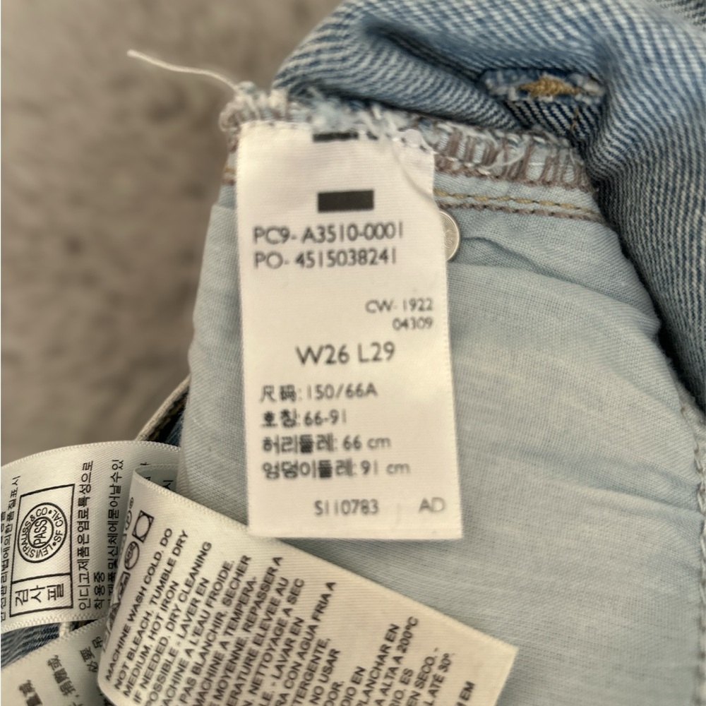 Levis 94 Baggy Women's Jeans Size 26 Light Wash Denim High Rise Relaxed Fit - Picture 7 of 7